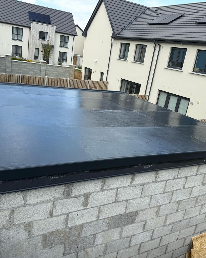 Modern flat roof installation